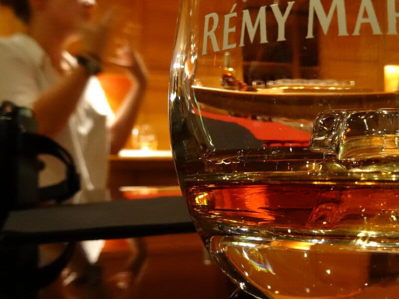 Discover the luxury side of cognac: the main trading houses