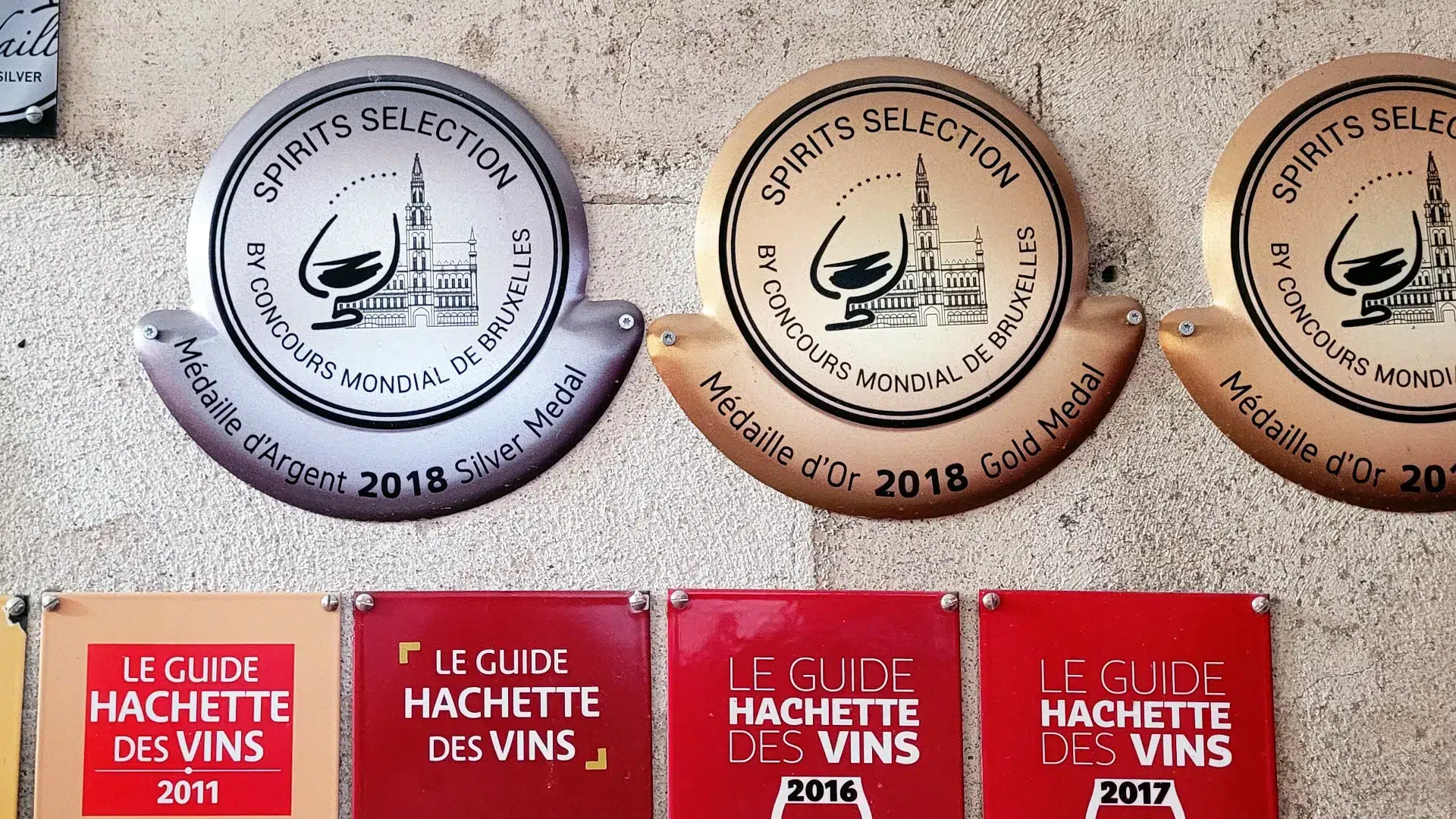 Cognac distillery visits : international awards for a craft producer distiller