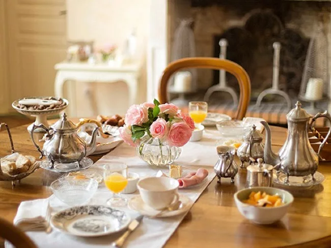 Breakfast in a guesthouse in Charente for a romantic getaway