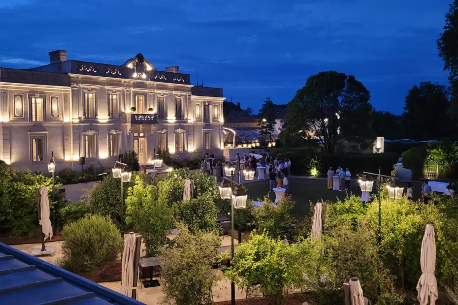 Un hôtel de luxe à Cognac et son jardin